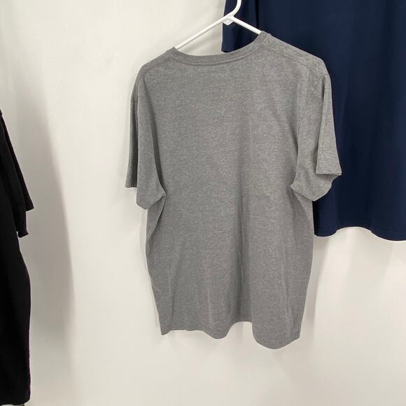 Old Navy Set of 4 T-Shirts - Picture 5 of 7